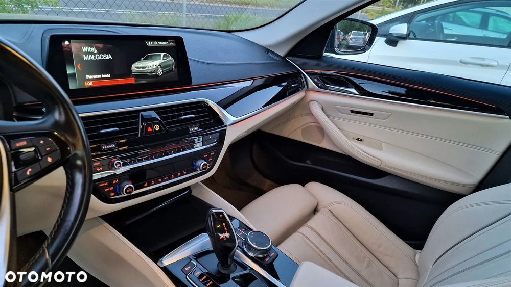 BMW Seria 5 520d xDrive Luxury Line - 26