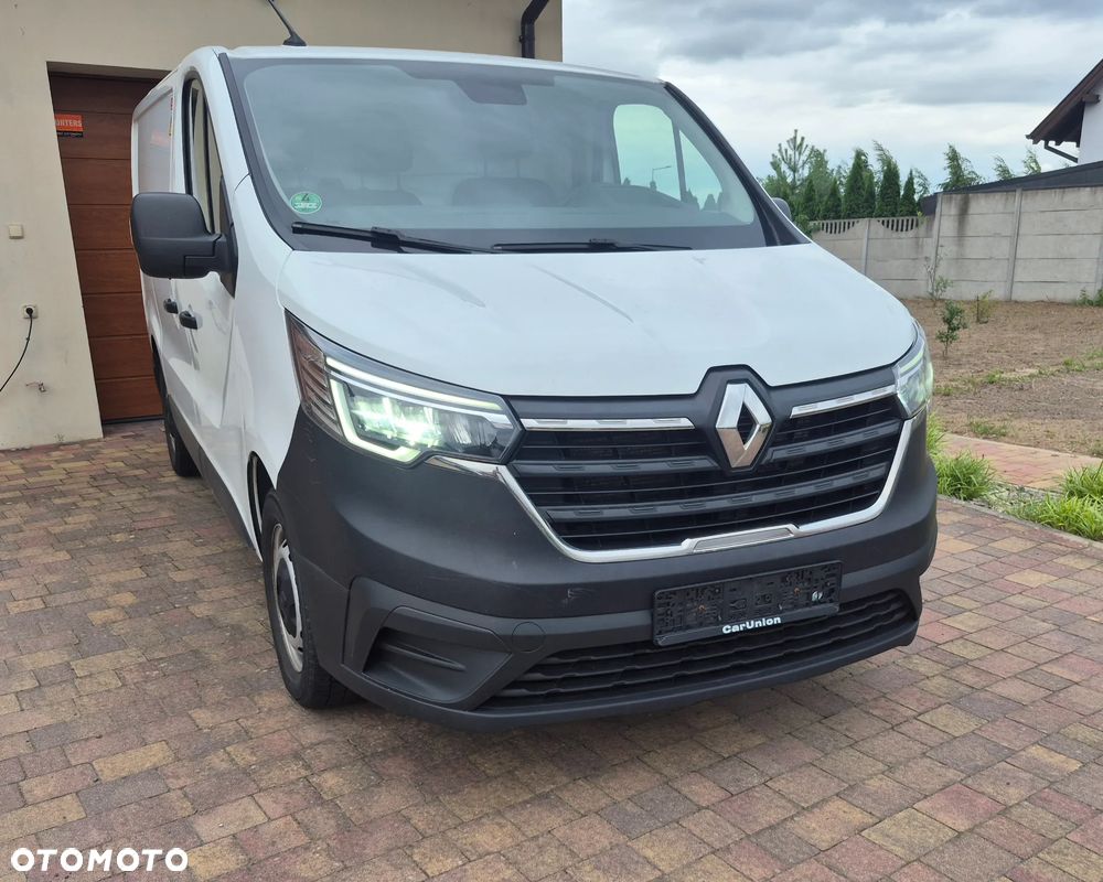 Renault Trafic - 2