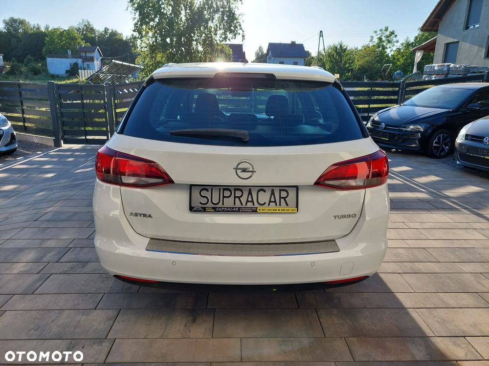 Opel Astra 1.4 Turbo Sports Tourer Innovation - 4