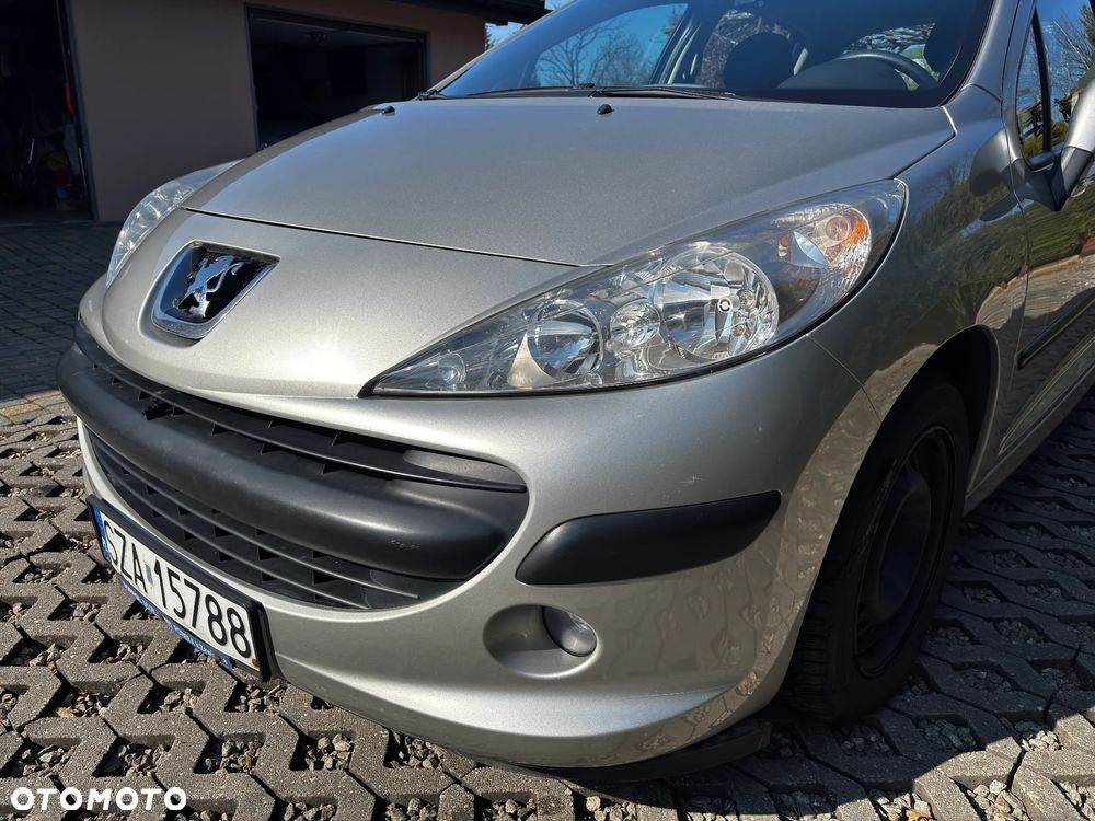 Peugeot 207 1.4 16V Trendy - 2