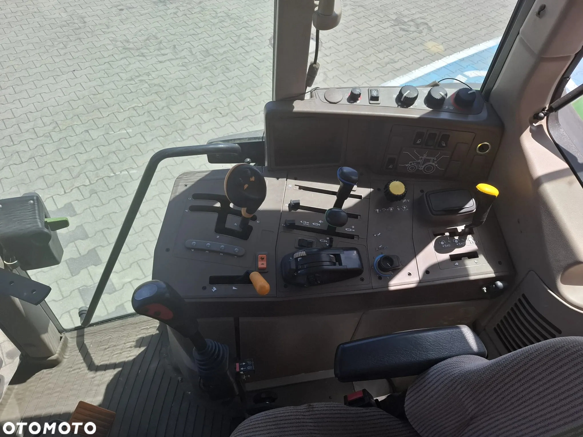 John Deere 6230 - 10