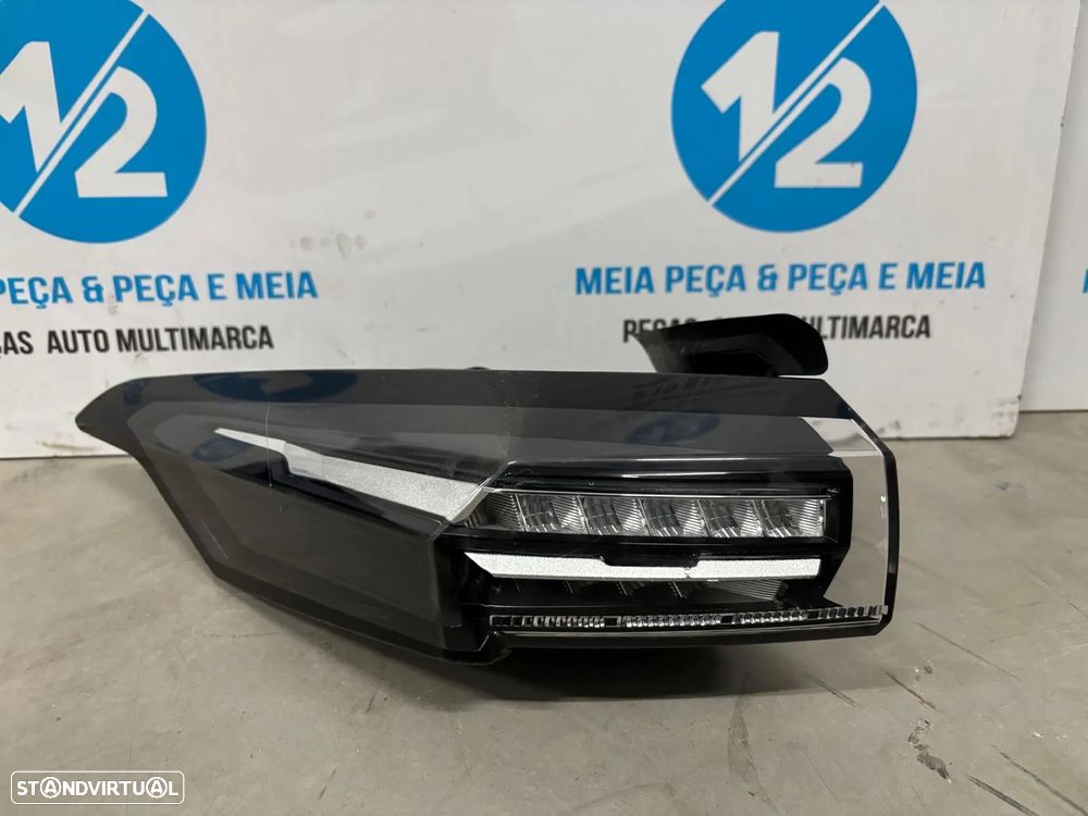 Farolim traseiro esquerdo Peugeot 308 de 2022 - 1