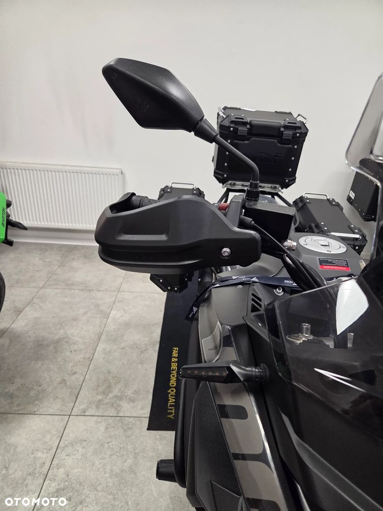 VOGE 525DSX - 38