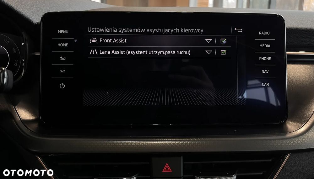 Skoda Kamiq 1.6 TDI DSG Style - 29