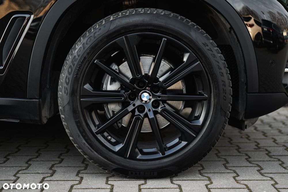 BMW X5 xDrive40i - 38
