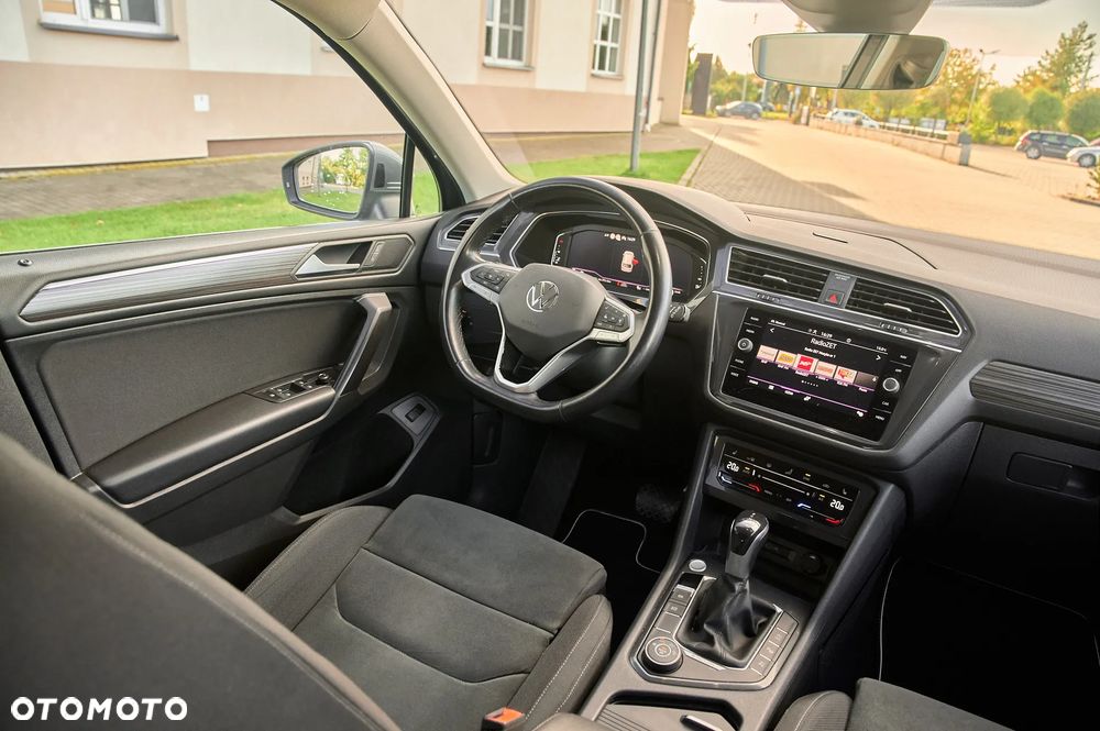 Volkswagen Tiguan 2.0 TSI 4Mot Elegance DSG - 30