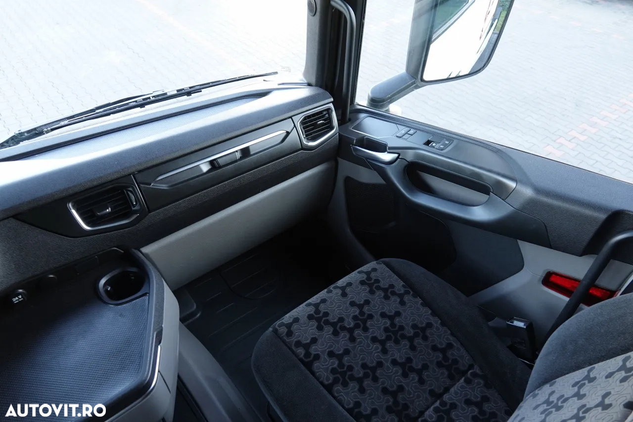 Scania R 450 / RETARDER / HIDRAULICĂ / LOW CAB / JANTE ALIE / ANVELOPE 100% / DUPĂ CONTRACTUL DE SERVICE - 31