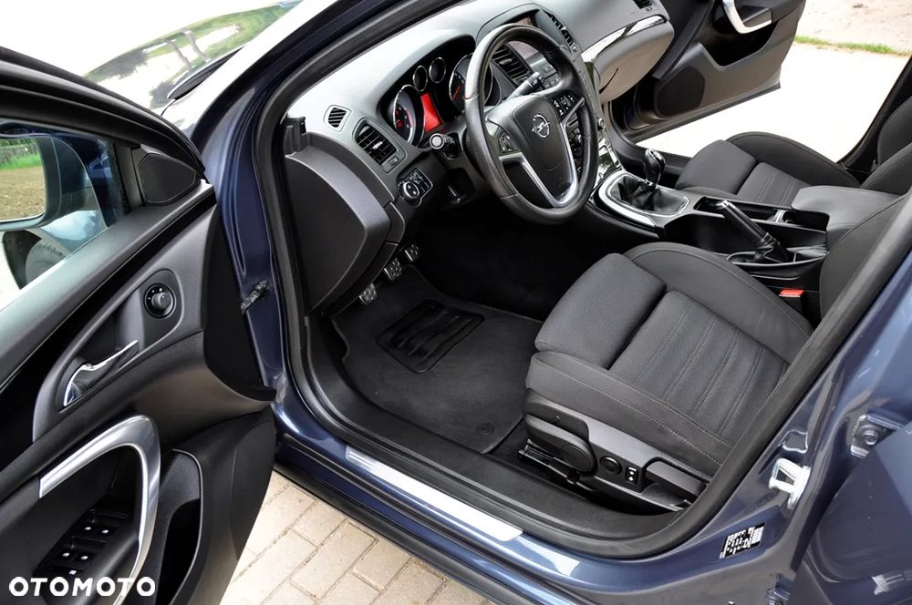 Opel Insignia 2.0 Turbo - 8