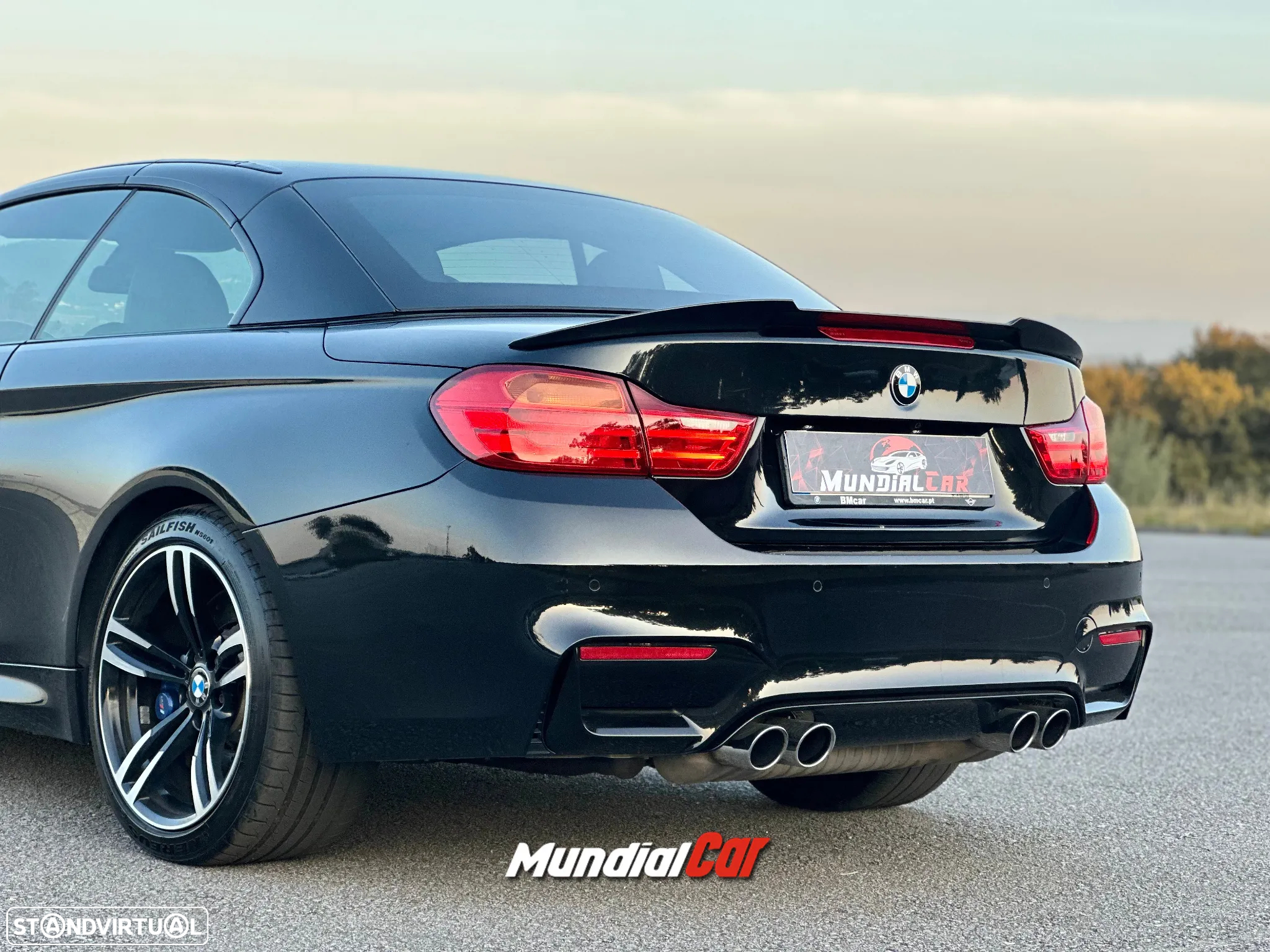 BMW M4 Cabrio DKG - 19