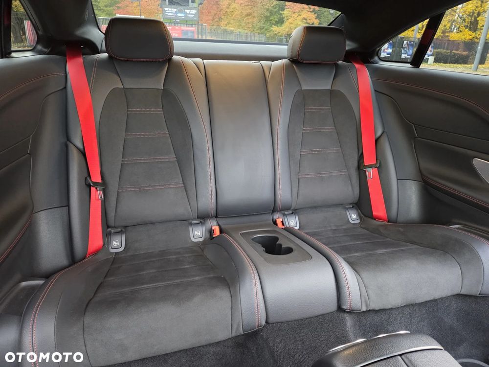 Mercedes-Benz Klasa E AMG 53 Coupe 4-Matic+ 9G-TRONIC - 14