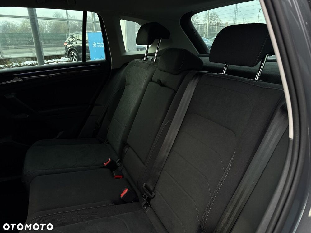Volkswagen Tiguan 1.5 TSI EVO Elegance DSG - 17