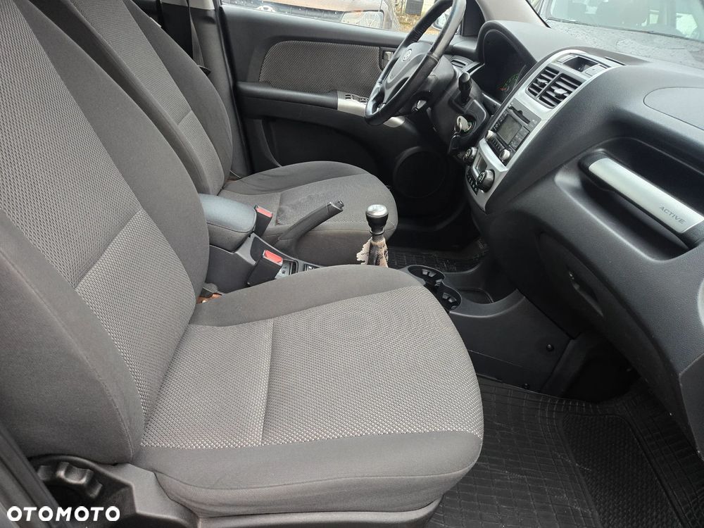 Kia Sportage 2.0 CRDI 2WD EX - 13