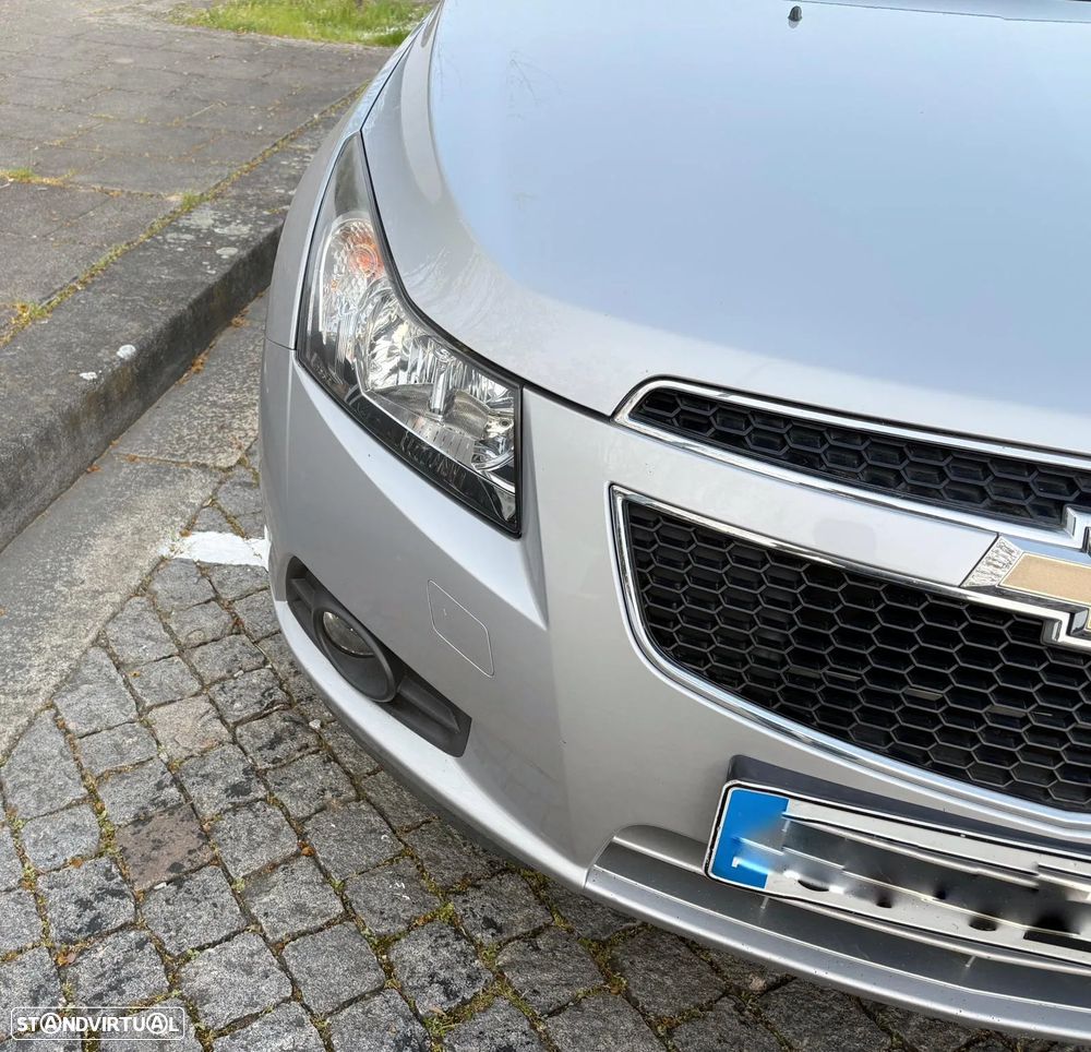 Chevrolet Cruze 1.6 LS - 12