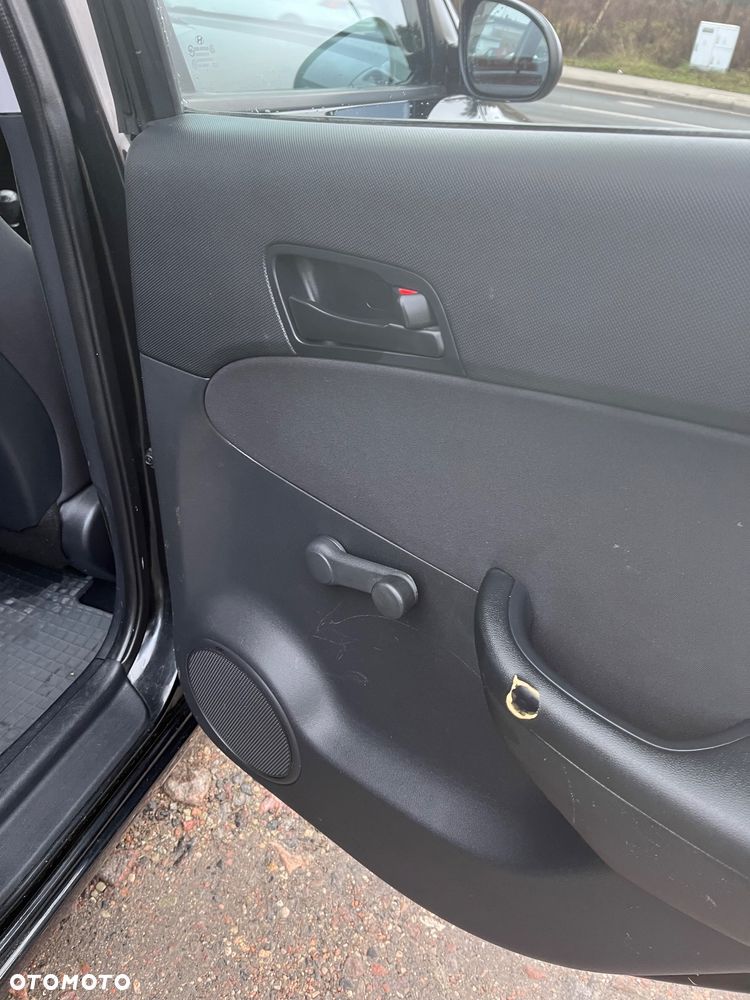 Hyundai i30 1.4 Blue Classic - 26