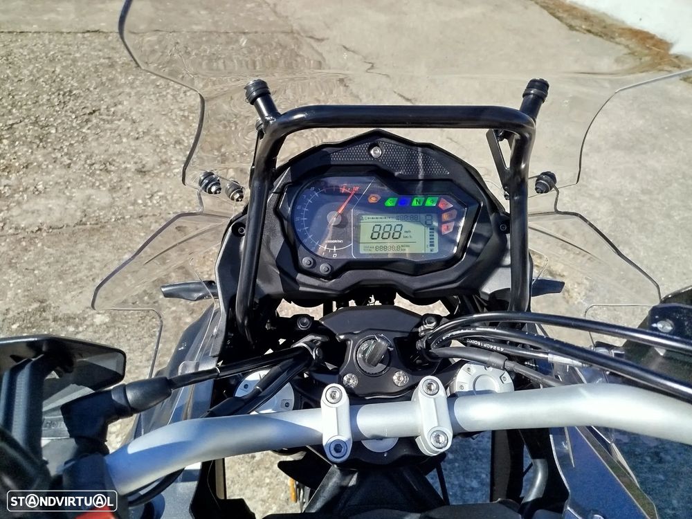 Benelli TRK 502 - 11