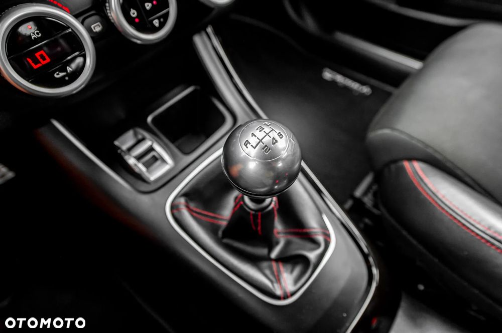 Alfa Romeo Giulietta 1.4 TB 16V Multiair - 29
