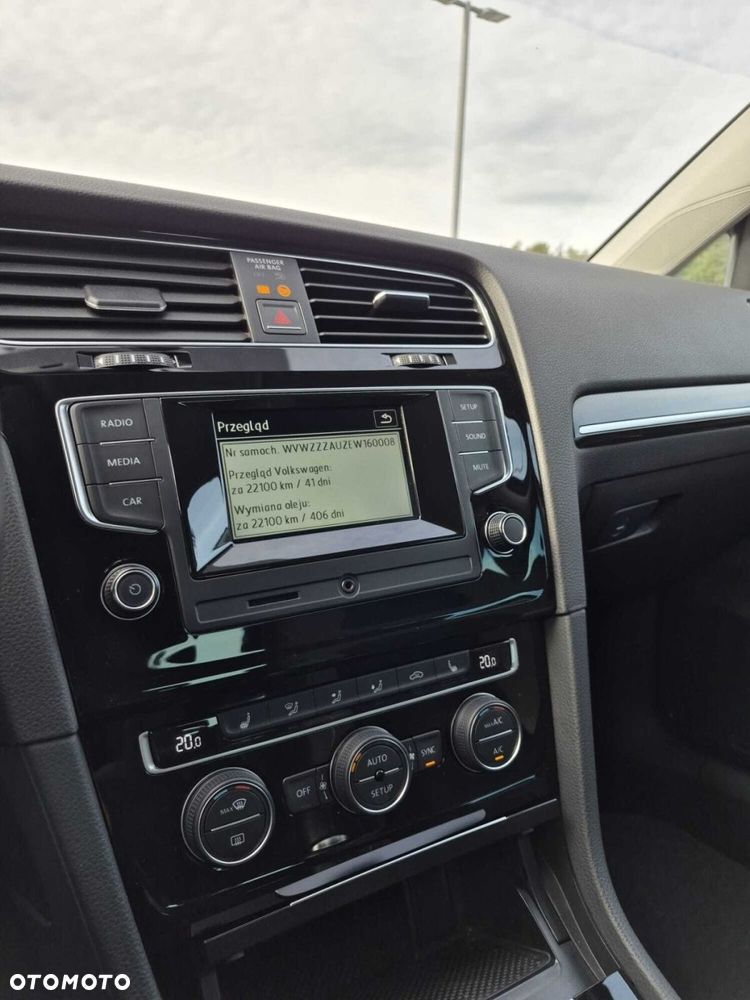 Volkswagen Golf - 17