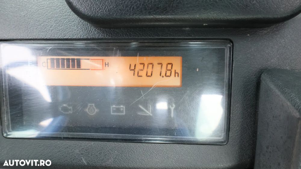 Toyota 8FGF30 - 12