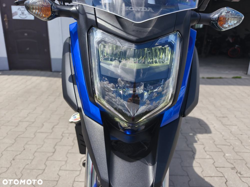 Honda NC - 27