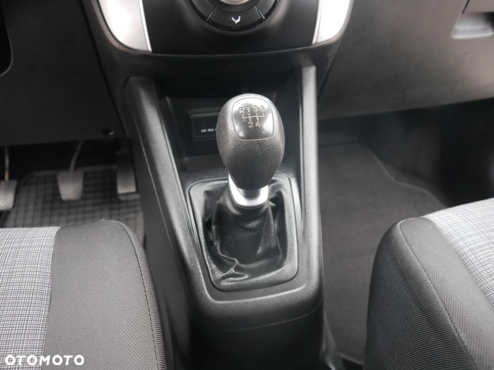 Kia Venga 1.4 CVVT Vision - 11