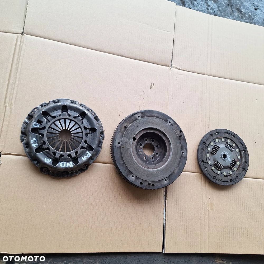 sprzeglo dwumasa tarcza docisk panda II doblo punto 1.3 jtd - 1