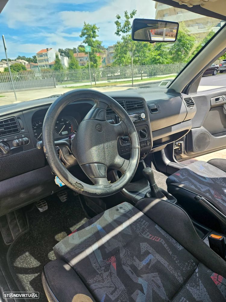 VW Golf - 11