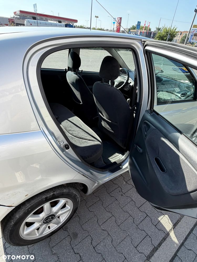 Toyota Yaris 1.3 Luna - 20