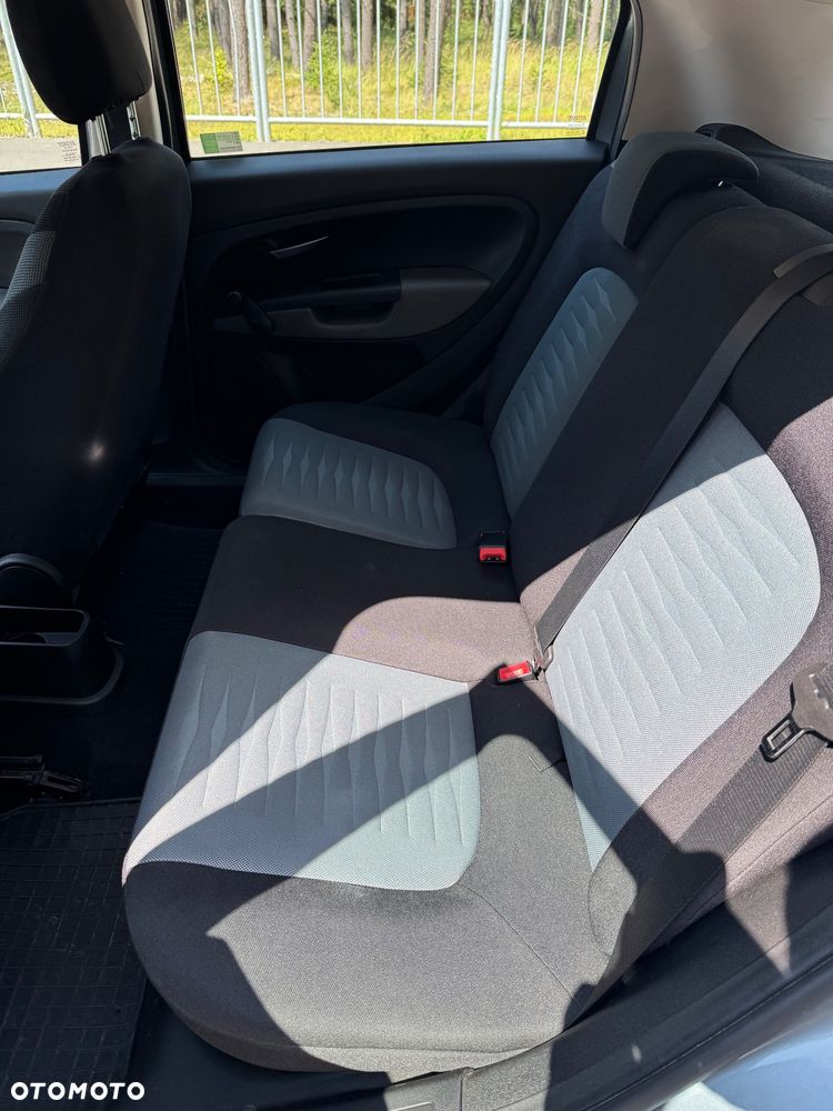 Fiat Grande Punto - 9