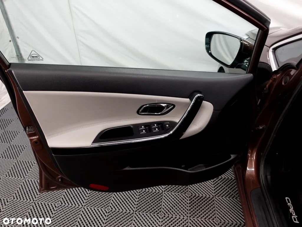 Kia Ceed Cee'd 1.6 CRDi Business Line - 18