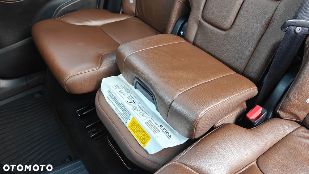 Volvo XC 90 T8 AWD Plug-In Hybrid Inscription 7os - 38