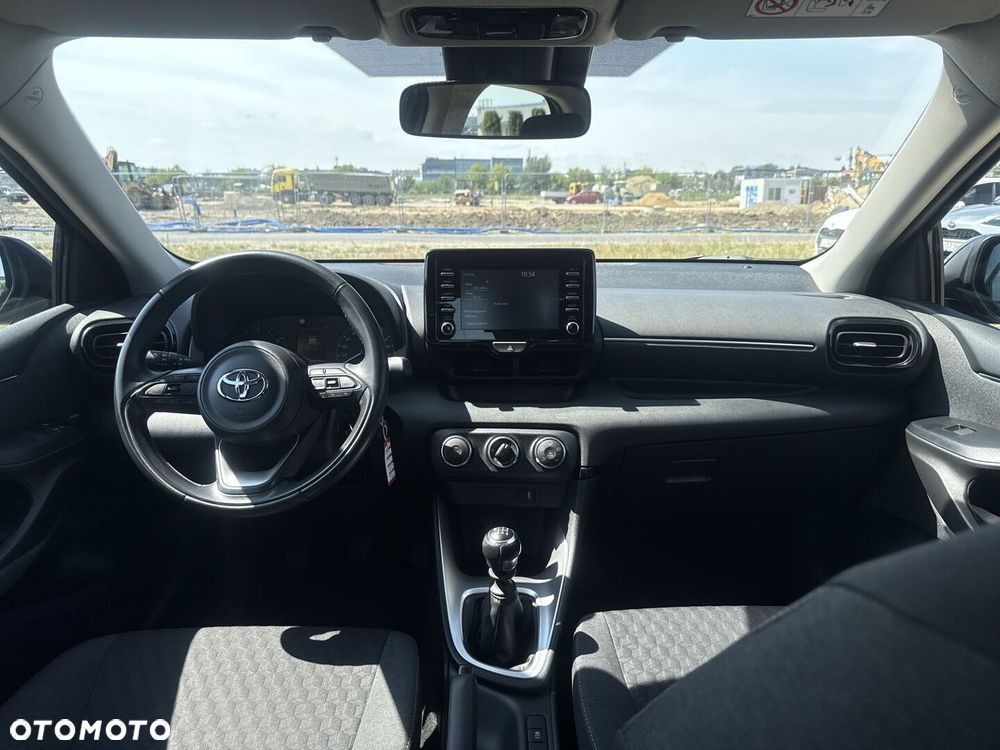Toyota Yaris - 12