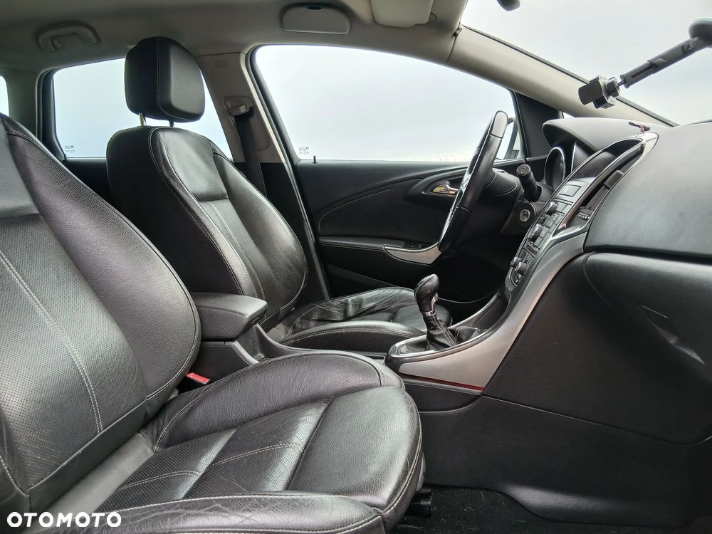 Opel Astra - 11