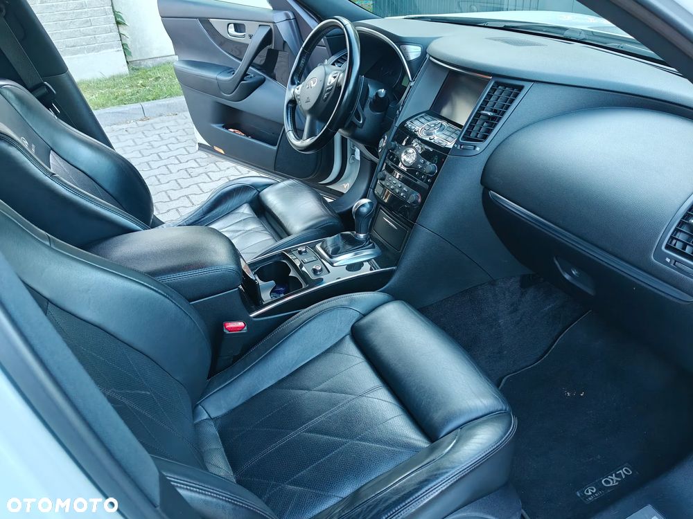 Infiniti QX70 3.0d S Premium - 12