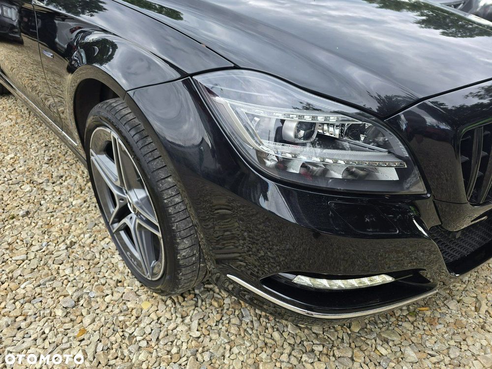 Mercedes-Benz CLS - 32