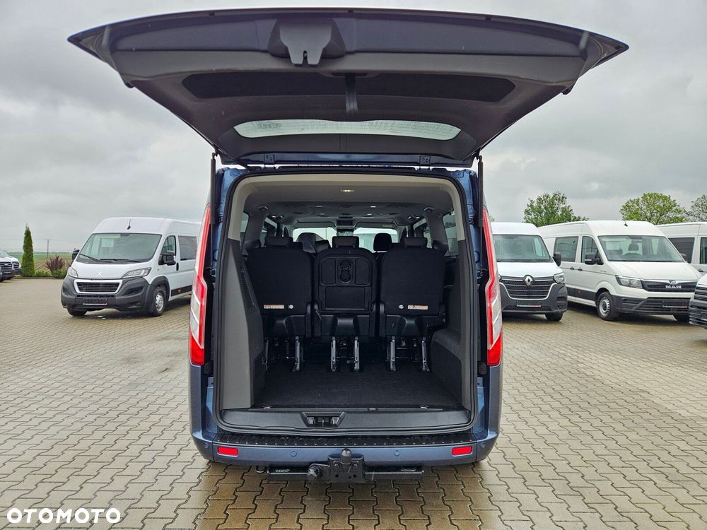 Ford Tourneo Custom - 17