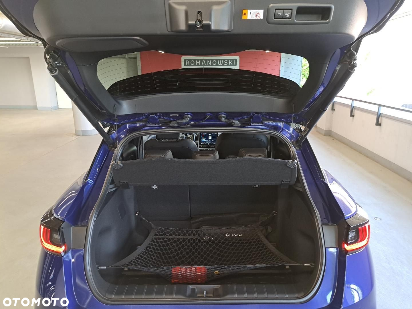 Lexus LBX 1.5 Hybrid Cool - 12