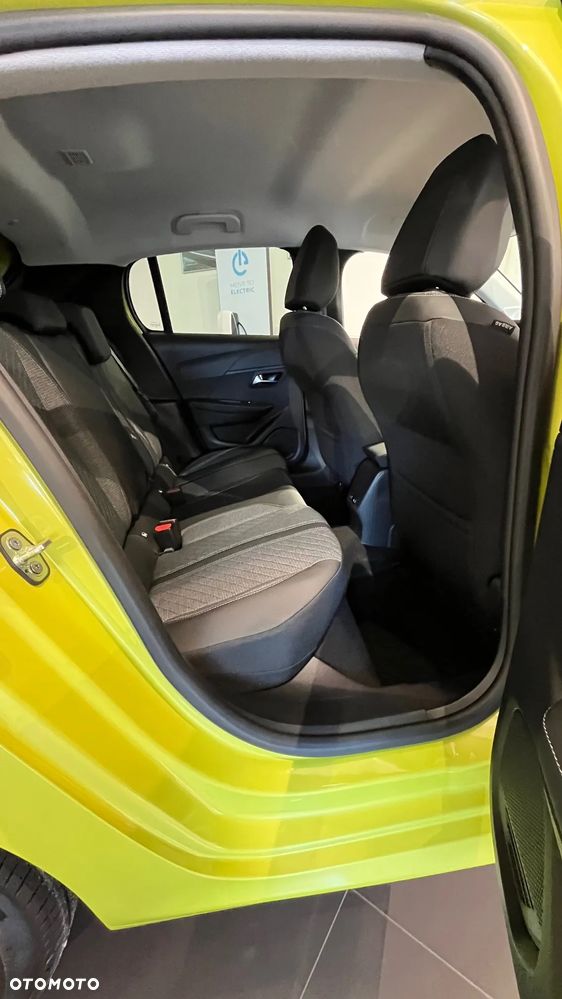 Peugeot 208 e-208 54kWh Allure - 12
