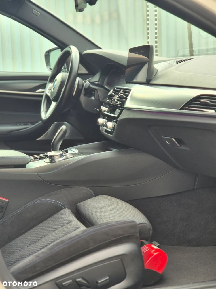 BMW Seria 5 530i GPF M Sport sport - 38