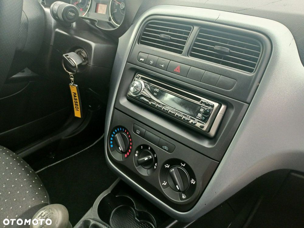 Fiat Grande Punto - 26