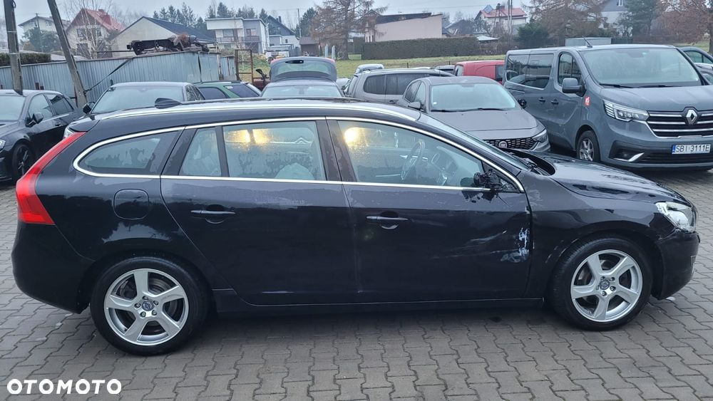Volvo V60 D3 Geartronic Summum - 6