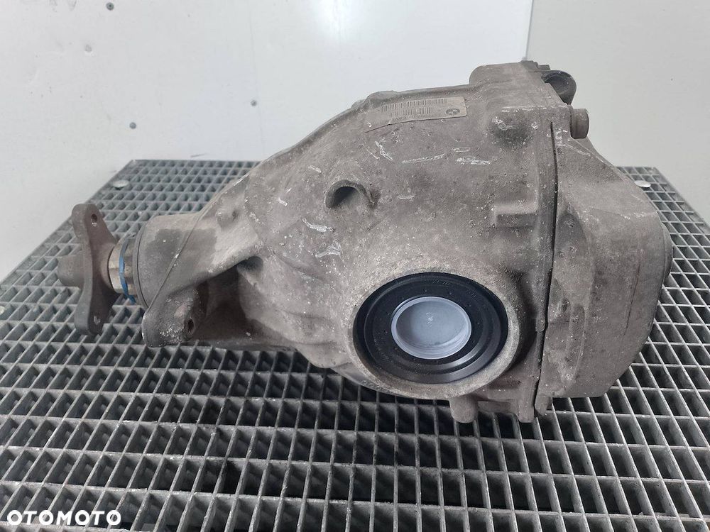DYFERENCJAŁ TYŁ BMW SERIA 7 F01  7573821 4.4 - 4