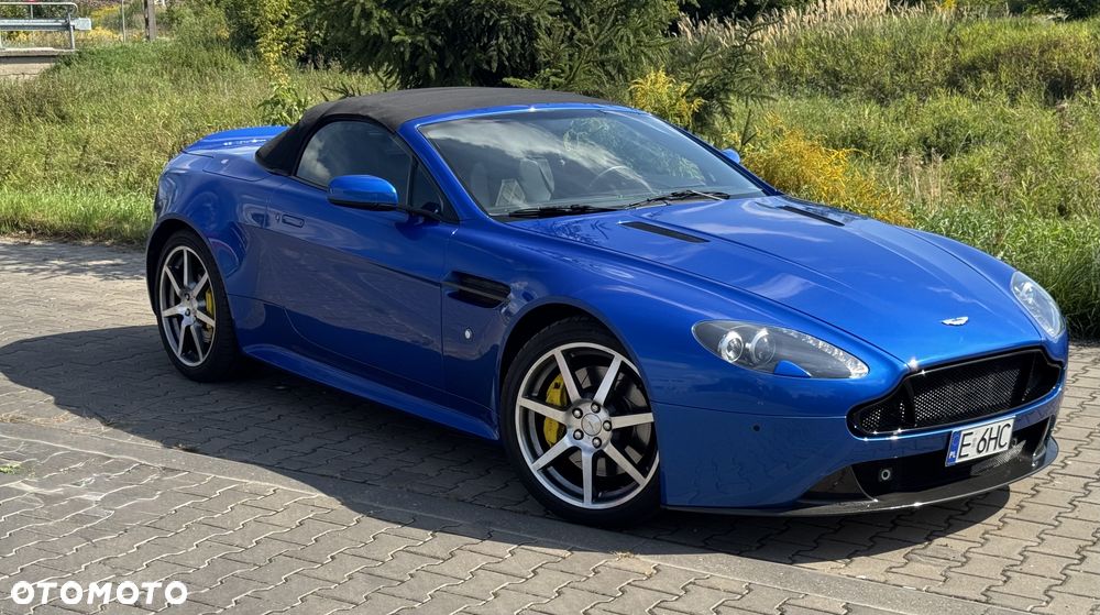Aston Martin V8 Vantage - 9