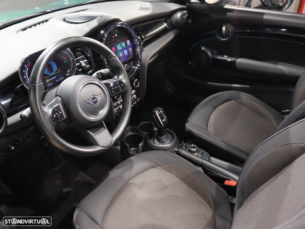 MINI Cabrio Cooper Premium Classic Auto - 10