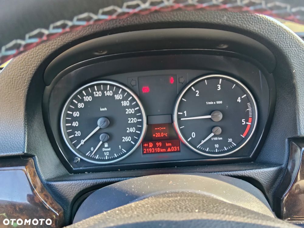 BMW Seria 3 320d - 34