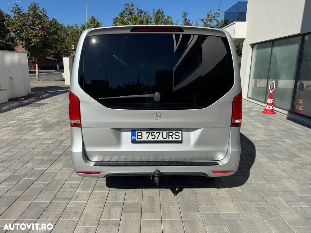 Mercedes-Benz V - 24