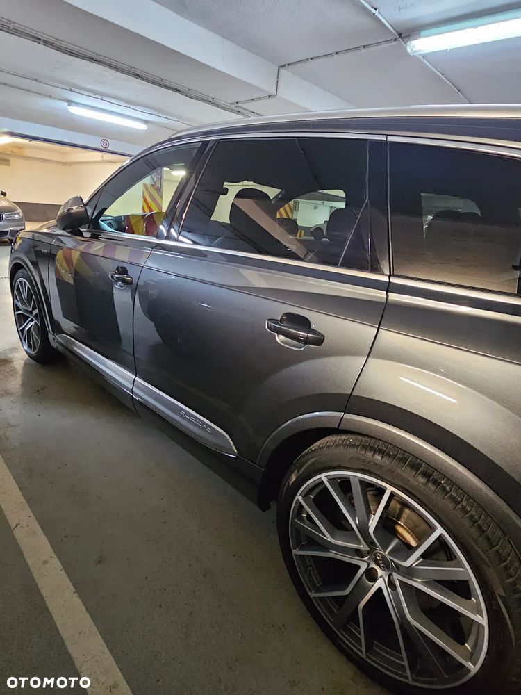 Audi SQ7 - 9