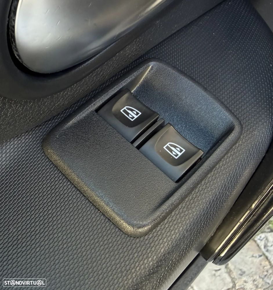 Dacia Sandero 1.5 dCi Stepway - 13