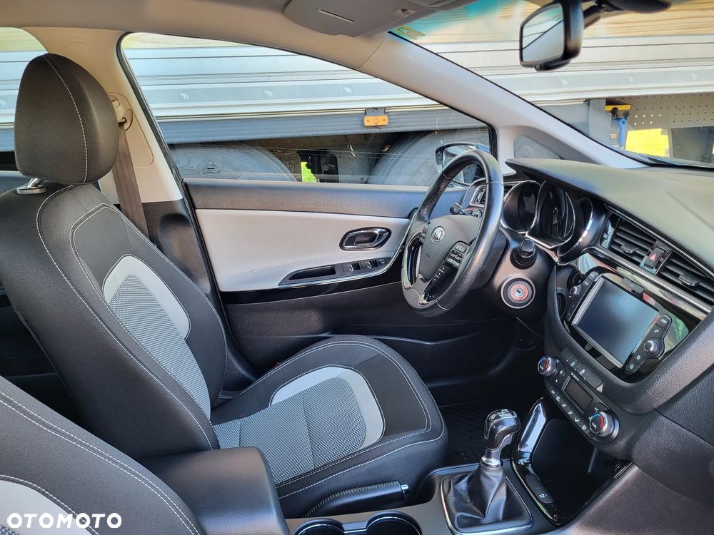 Kia Ceed 1.4 L Business Line Plus - 34