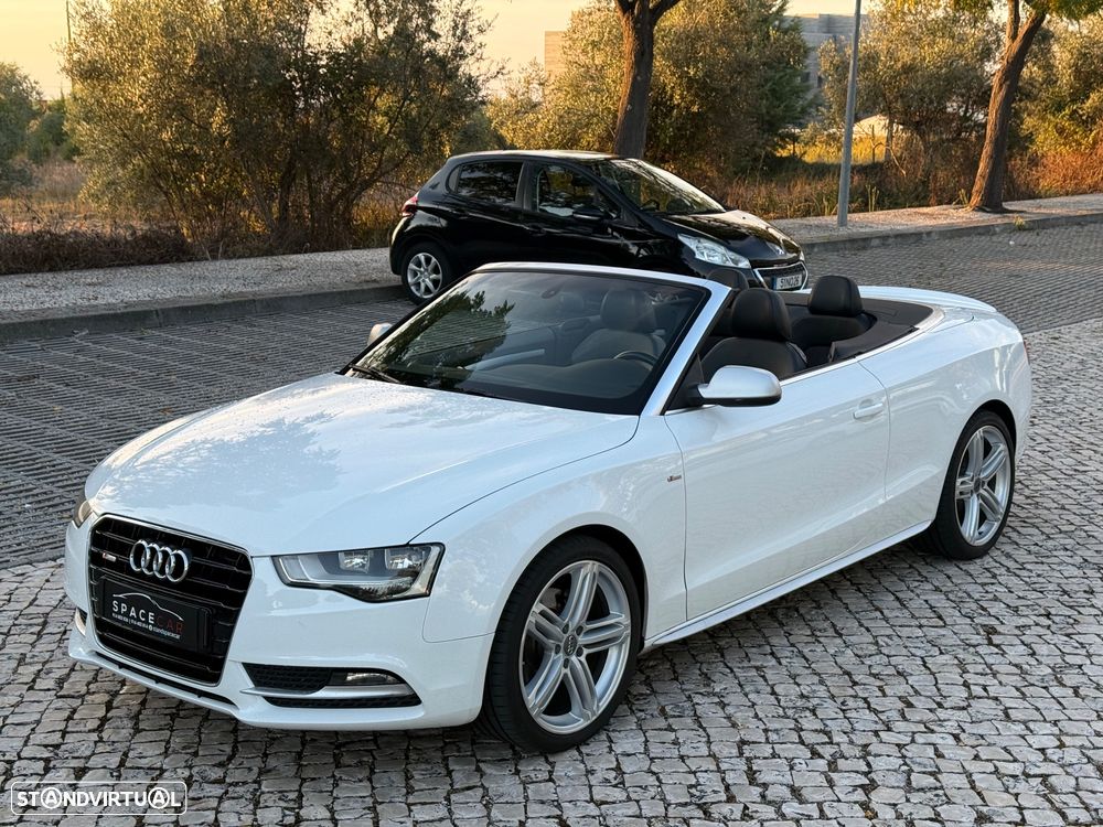 Audi A5 Cabrio 2.0 TDi S-line - 1