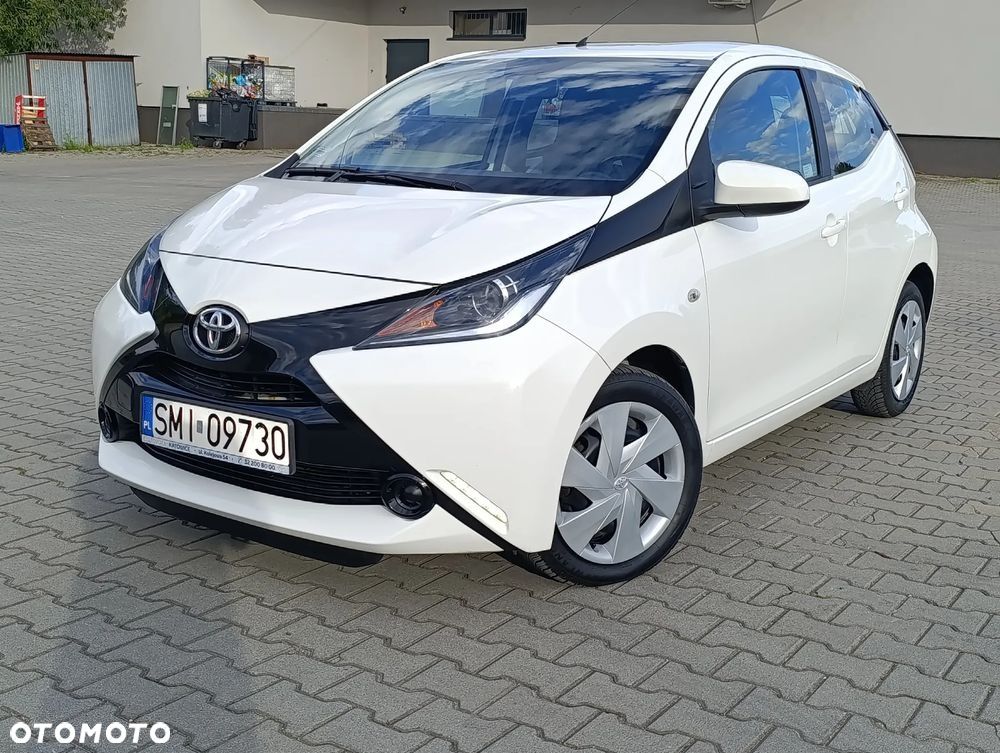 Toyota Aygo x-play - 3